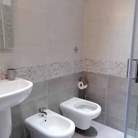 Guest house La Strettola 2*