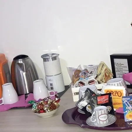 ゲストハウス La Strettola 4*